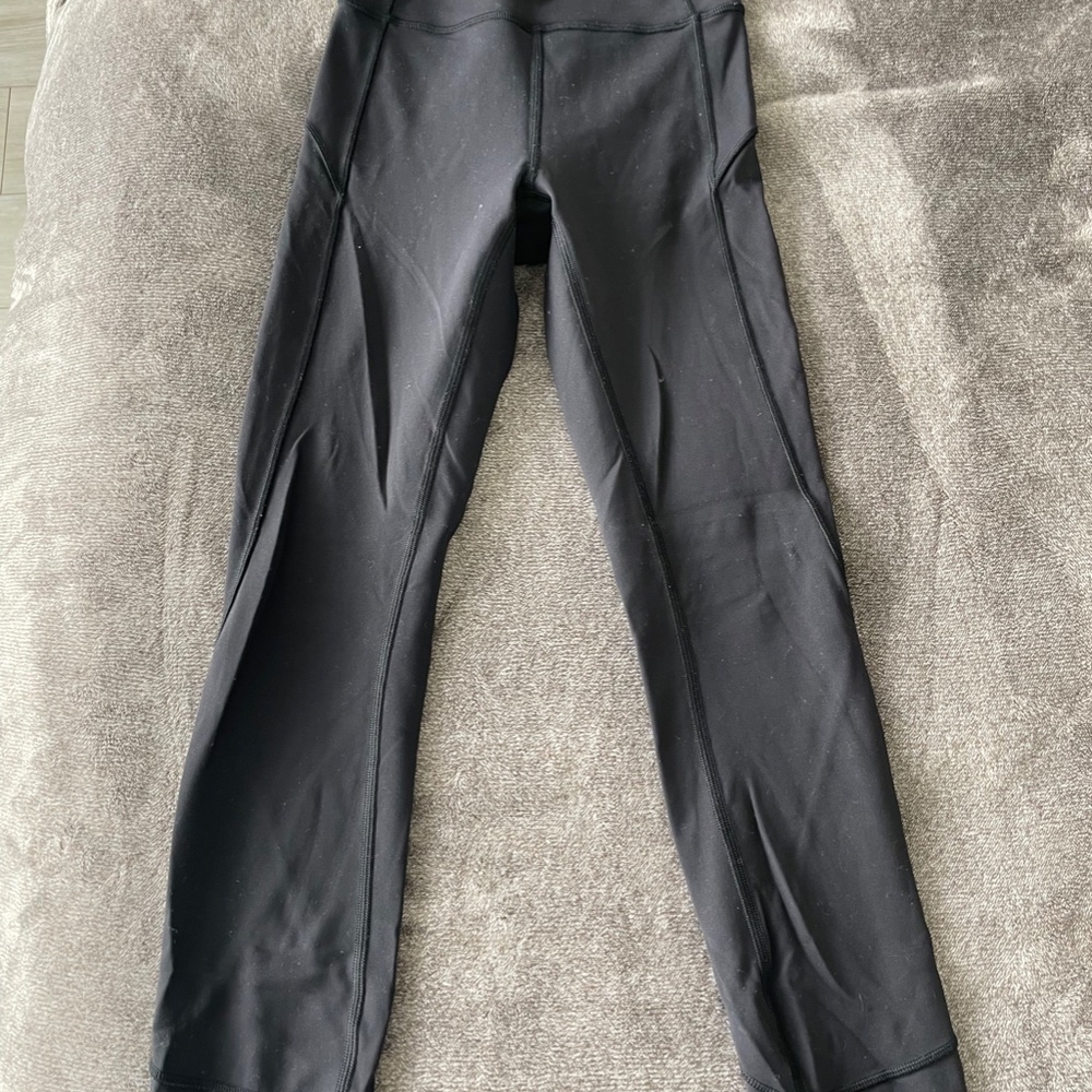Lululemon In Movement Tight 25" - Picture 4 of 4